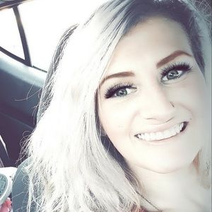 Meet your Posher, Kayla marie